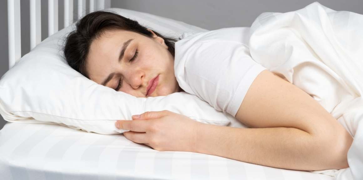 Tippek a hasi alvás közbeni kellemetlenségek enyhítésére