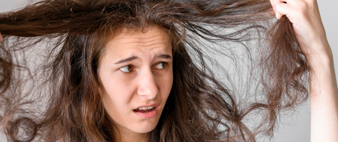 Hogyan hidratáljuk a száraz hajat: Tippek a haj hidratálásához ma.