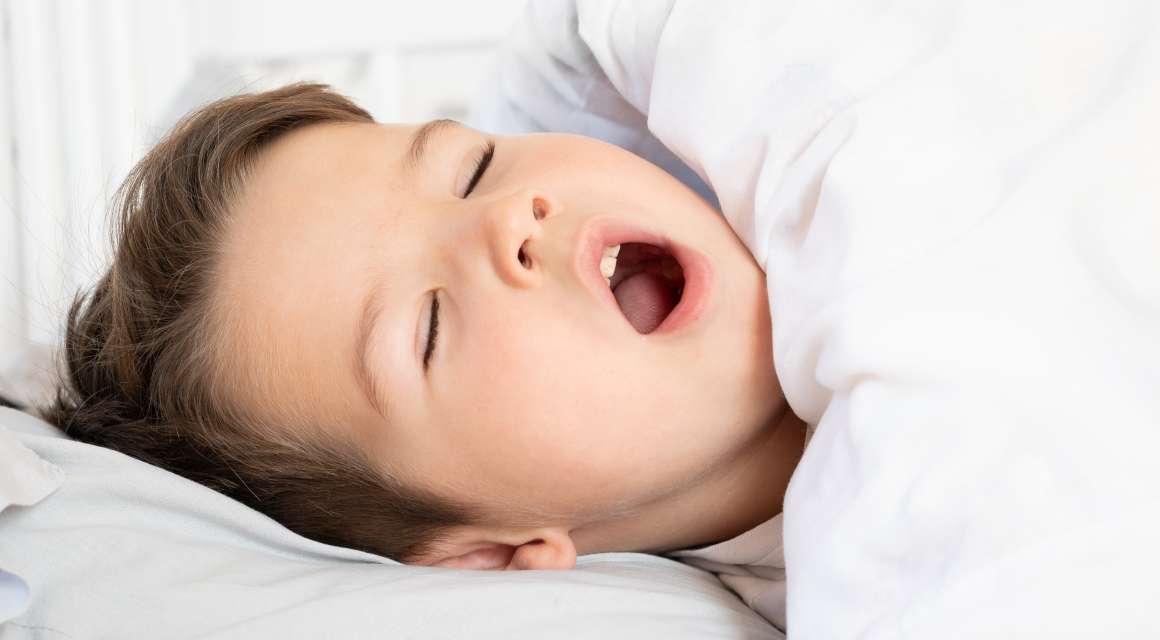 mi okozza a horkolást a gyerekeknél