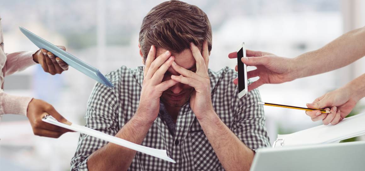 Stressz a munkahelyen : a stressz kezelése és a kiégés és a munkahelyi stressz megelőzése.