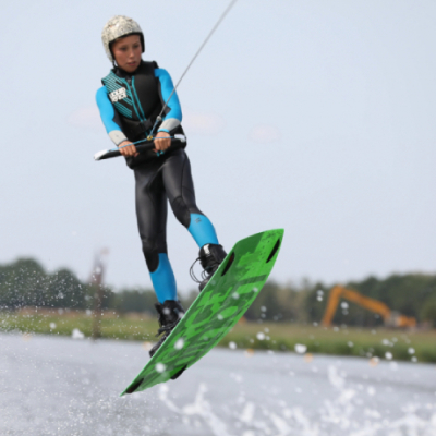 A Wakeboardos Kick de Heer a cibdol támogatásával újabb csúcsokra tör